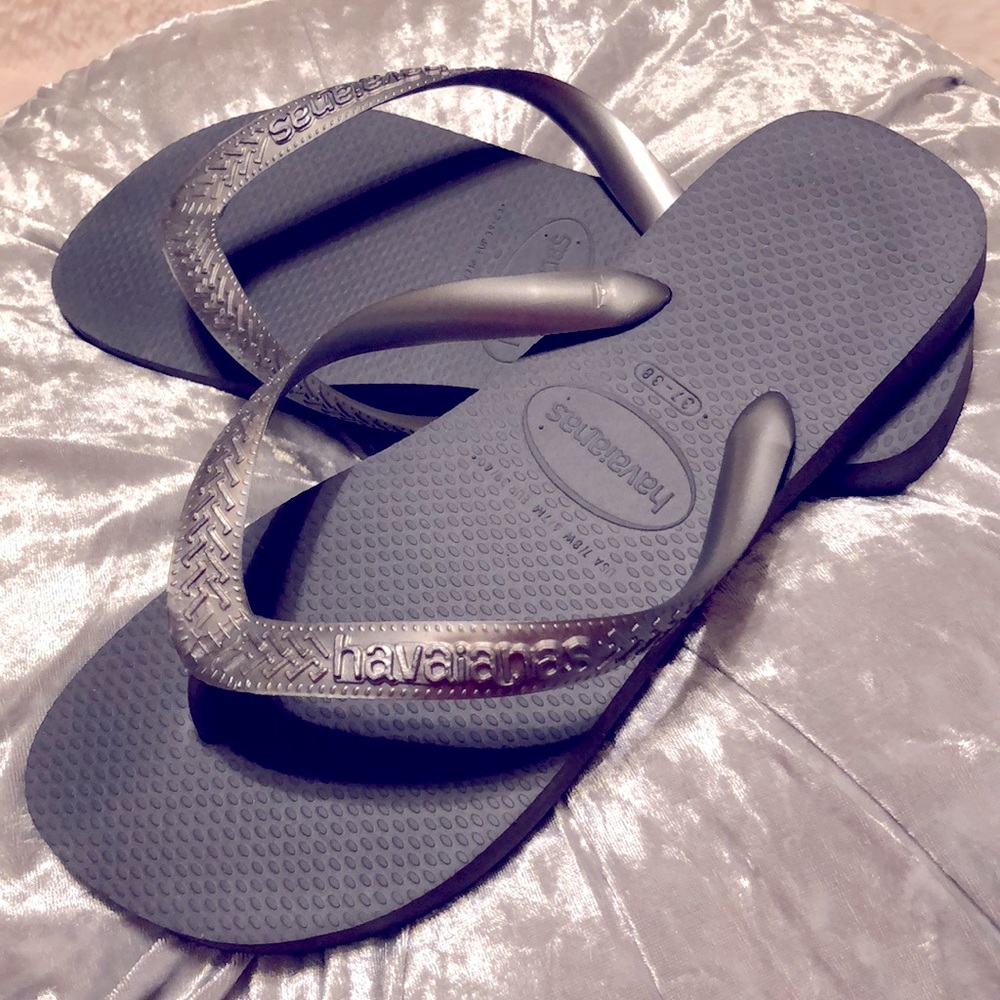 Havaianas grey & silver flip flops